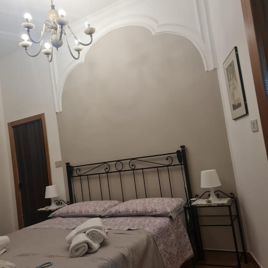 Casa Romeo Villa Adrano Exteriör bild